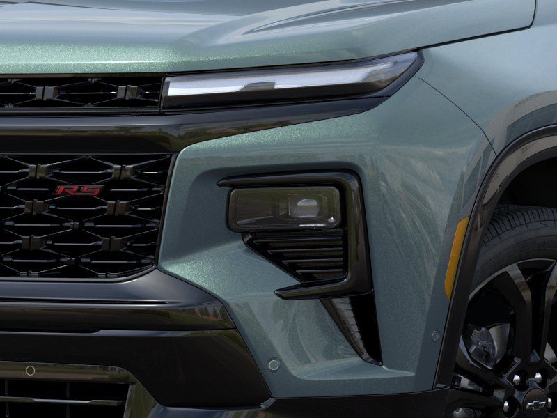 New 2027 Chevrolet Traverse RS FWD image 10
