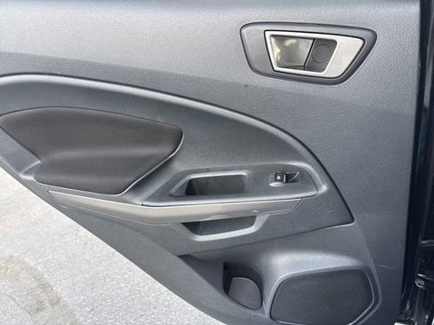 Used 2021 Ford EcoSport SE AWD/4WD image 12