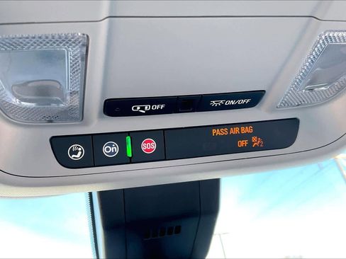 Used 2024 Chevrolet Equinox LT image 35