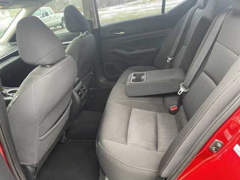 Used 2019 Nissan Altima 2.5 SV image 10