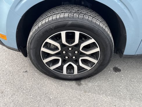 Used 2023 Ford Maverick Lariat w/ Lariat Luxury Package image 10