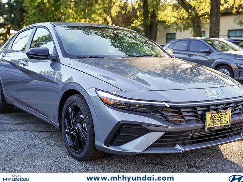 New 2026 Hyundai Elantra Sport FWD image 3