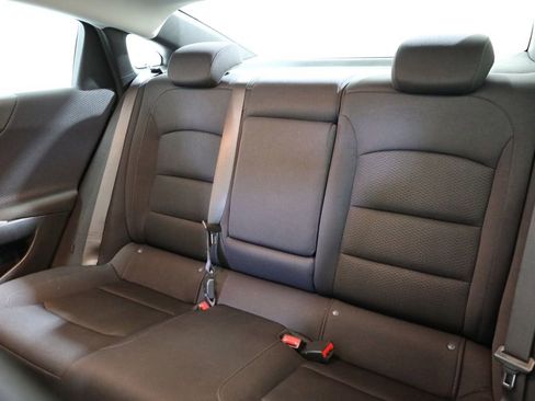 Used 2024 Chevrolet Malibu LT FWD image 11