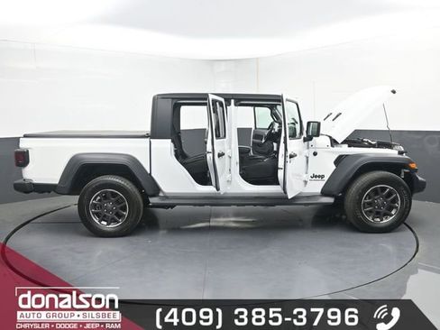 Used 2020 Jeep Gladiator Sport w/ Quick Order Package 24S AWD/4WD image 22