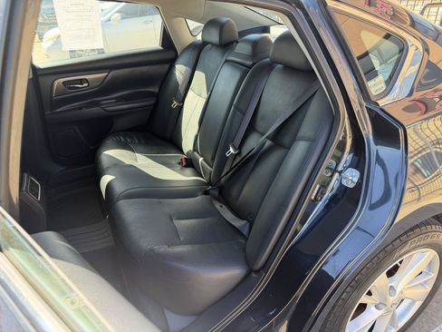 Used 2015 Nissan Altima 2.5 SL w/ Technology Package FWD image 30