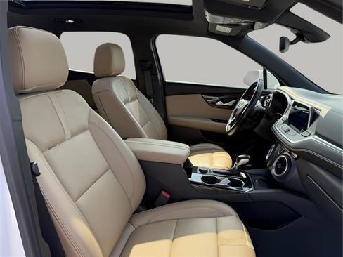 Used 2020 Chevrolet Blazer Premier w/ Driver Confidence II Package FWD image 33