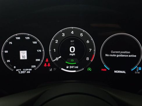 Certified 2026 Porsche 911 Targa 4 GTS AWD/4WD image 38
