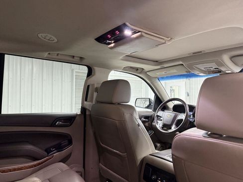 Used 2017 Chevrolet Suburban Premier AWD/4WD image 44