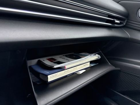 Certified 2025 Hyundai Elantra SEL w/ Cargo Package image 25