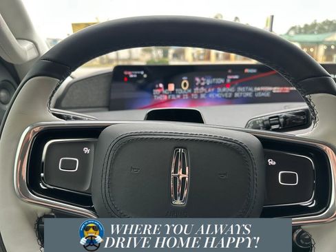 New 2025 Lincoln Navigator L Reserve image 12