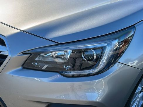 Used 2018 Subaru Outback 2.5i image 5