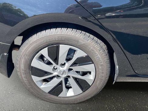 Used 2020 Nissan Altima 2.5 S FWD image 7