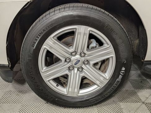 Used 2018 Ford Expedition XLT w/ Equipment Group 201A RWD image 29