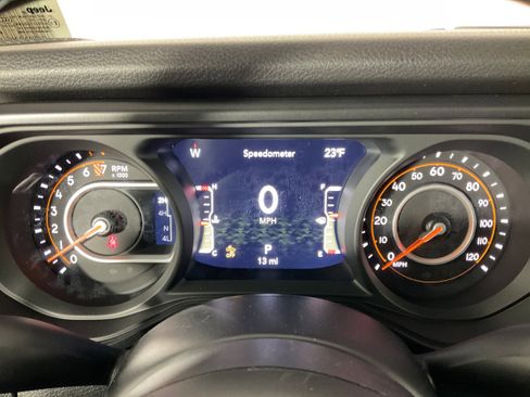 New 2026 Jeep Gladiator Sport image 15