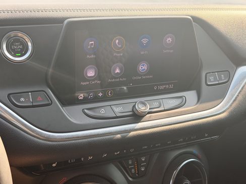Used 2020 Chevrolet Blazer LT FWD image 24