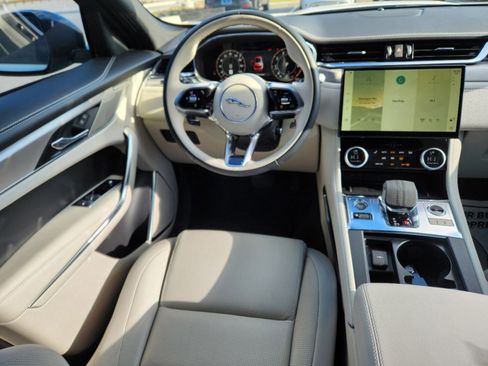 Certified 2024 Jaguar F-PACE R-Dynamic S image 13