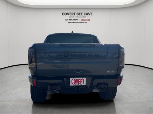 New 2025 GMC Hummer EV 2X w/ LPO, Dark Essentials Package image 8