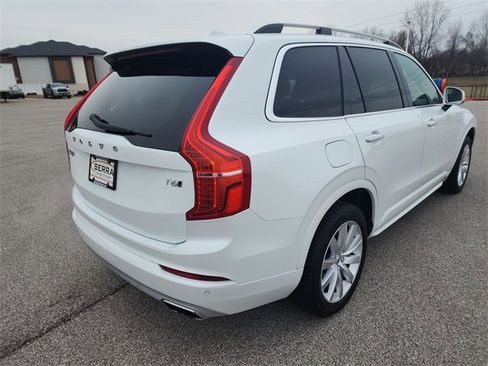 Used 2018 Volvo XC90 T6 Momentum w/ Momentum Plus Package image 14