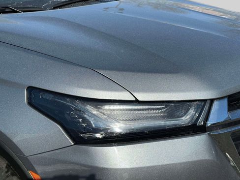 Certified 2023 Chevrolet Traverse LT w/ LT Premium Package image 8