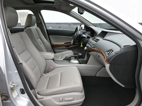 Used 2012 Honda Accord EX-L image 40