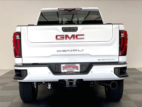 New 2026 GMC Sierra 2500 Denali w/ Denali Reserve Package image 3