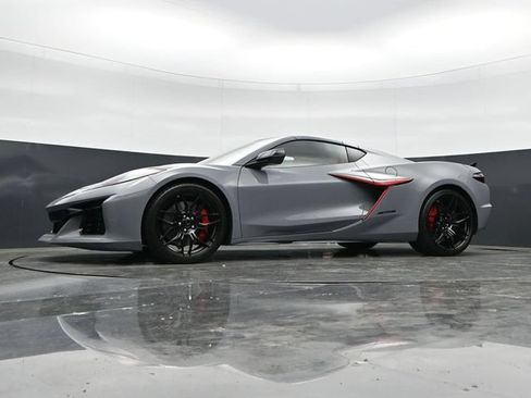 Used 2025 Chevrolet Corvette Z06 w/ Stealth Interior Trim Package RWD image 44