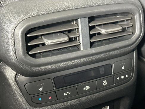 Used 2023 Honda Pilot Elite image 39