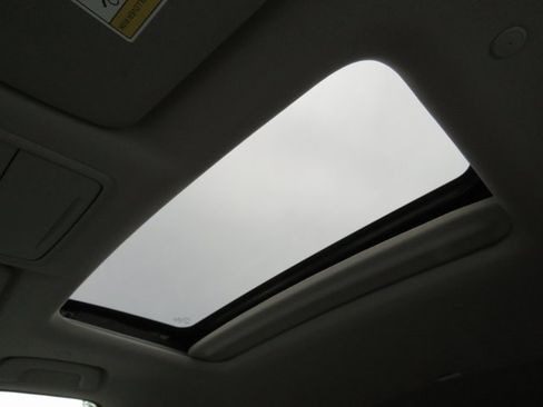 Used 2024 Honda CR-V EX-L image 5