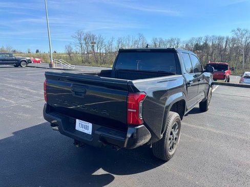 Certified 2025 Toyota Tacoma SR5 image 3