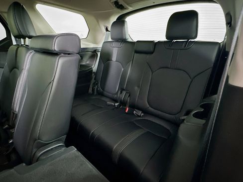 Used 2025 Honda Pilot EX-L image 28