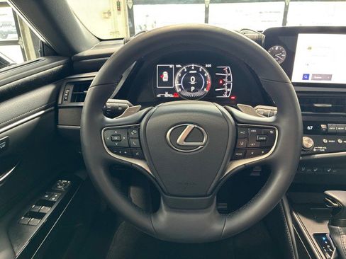 Used 2025 Lexus ES 350 w/ Premium Package FWD image 16