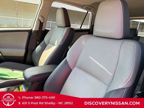 Used 2015 Toyota RAV4 Limited AWD/4WD image 14