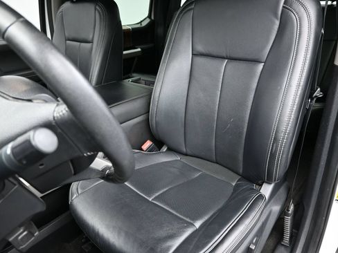 Used 2019 Ford F150 Lariat w/ Trailer Tow Package AWD/4WD image 21