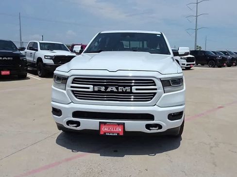 Used 2024 RAM 1500 Laramie AWD/4WD image 3