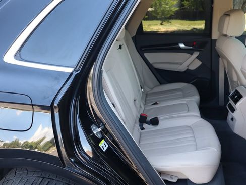 Used 2018 Audi Q5 2.0T Premium Plus w/ Premium Plus Package AWD/4WD image 21