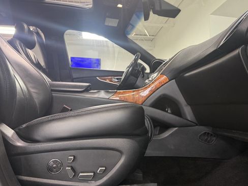 Used 2016 Lincoln MKX Reserve w/ Equipment Group 102A AWD/4WD image 17