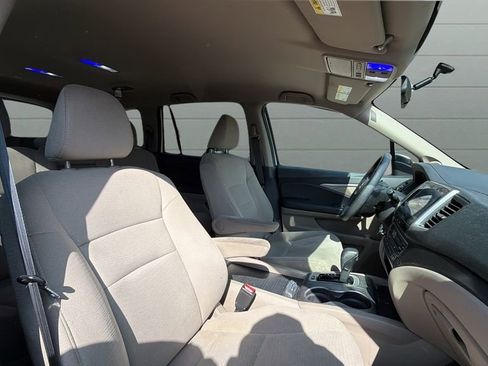 Used 2017 Honda Pilot EX image 30