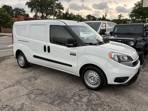 Used 2022 RAM ProMaster City Tradesman FWD image 2