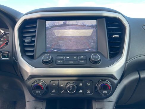 Used 2019 GMC Acadia SLT image 10