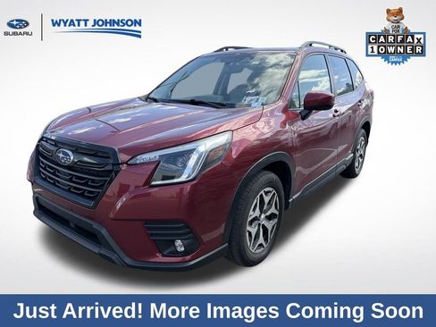 Used 2024 Subaru Forester Premium image 1