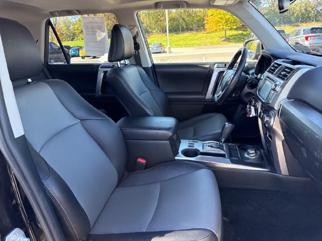 Used 2018 Toyota 4Runner SR5 Premium AWD/4WD image 13