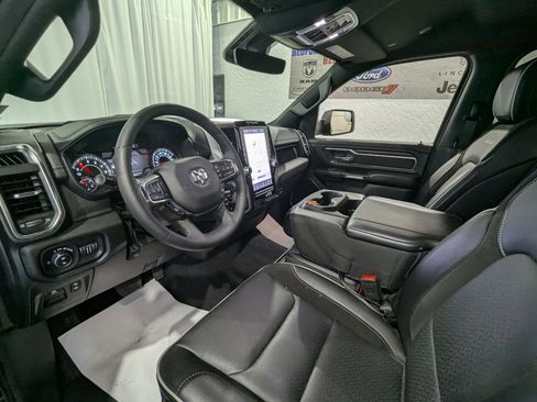 Used 2025 RAM 1500 Laramie image 14