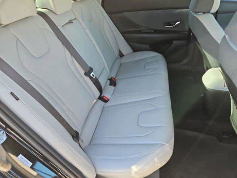 New 2026 Hyundai Elantra Limited image 21