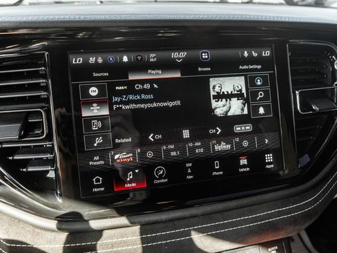 Used 2022 Dodge Durango SRT w/ SRT Interior Appearance Group AWD/4WD image 21