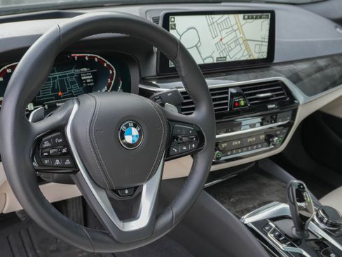 Certified 2023 BMW 540i w/ Executive Package image 10