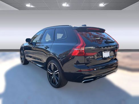 Used 2020 Volvo XC60 T6 R-Design w/ Protection Package Premier image 3