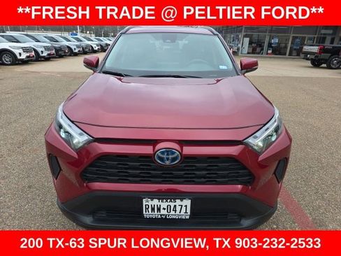 Used 2022 Toyota RAV4 XLE image 2
