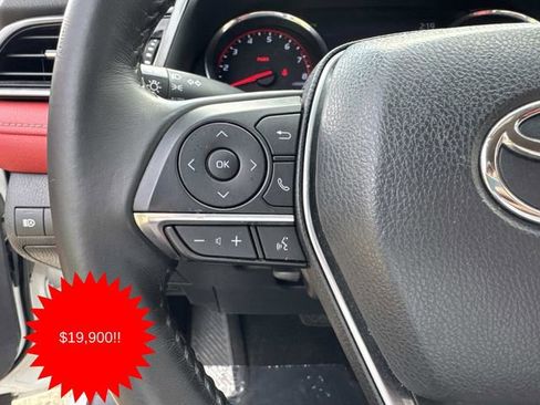 Used 2020 Toyota Camry XSE image 15