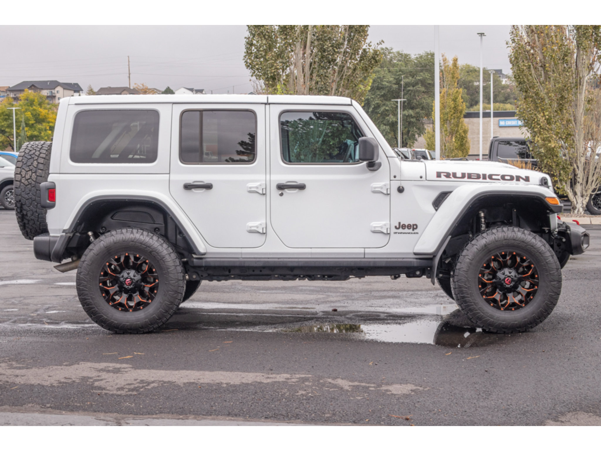 Used 2023 Jeep Wrangler Unlimited Rubicon AWD/4WD image 2