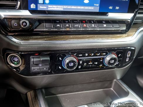 Used 2023 Chevrolet Silverado 1500 RST w/ Redline Edition AWD/4WD image 44